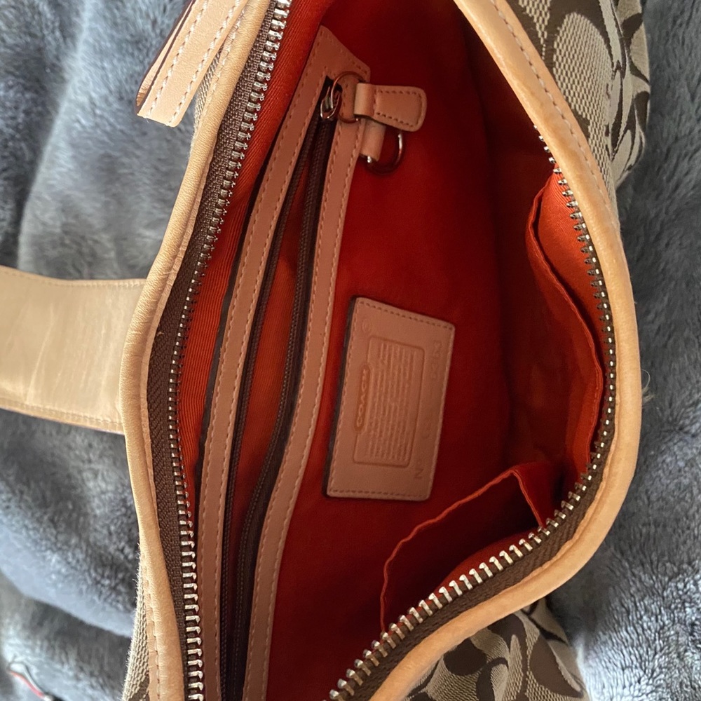 COACH cream/ brown Hobo buckle purse.N° G3J-6363